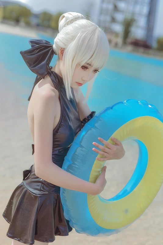 黑saber泳装 - 这个泡泡就是逊啦